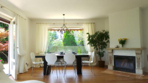 Гостиница Yeti Lux - Family Garden Lodge, Гармиш-Партенкирхен